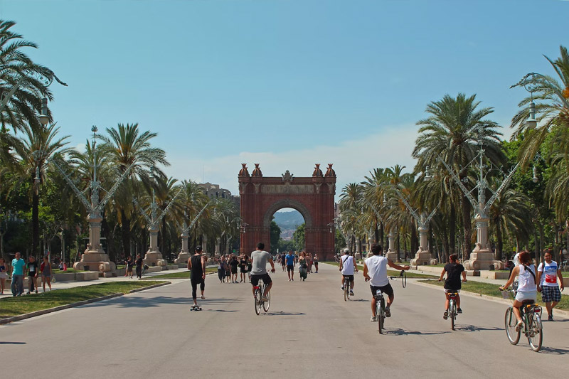 Why You Should Invest In Spain In 2022