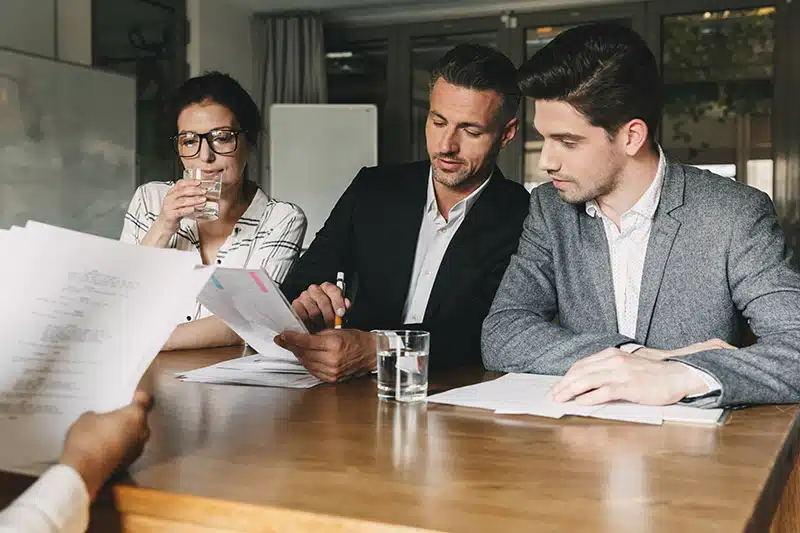 What is an Employer of Record? – The Complete Guide 2023